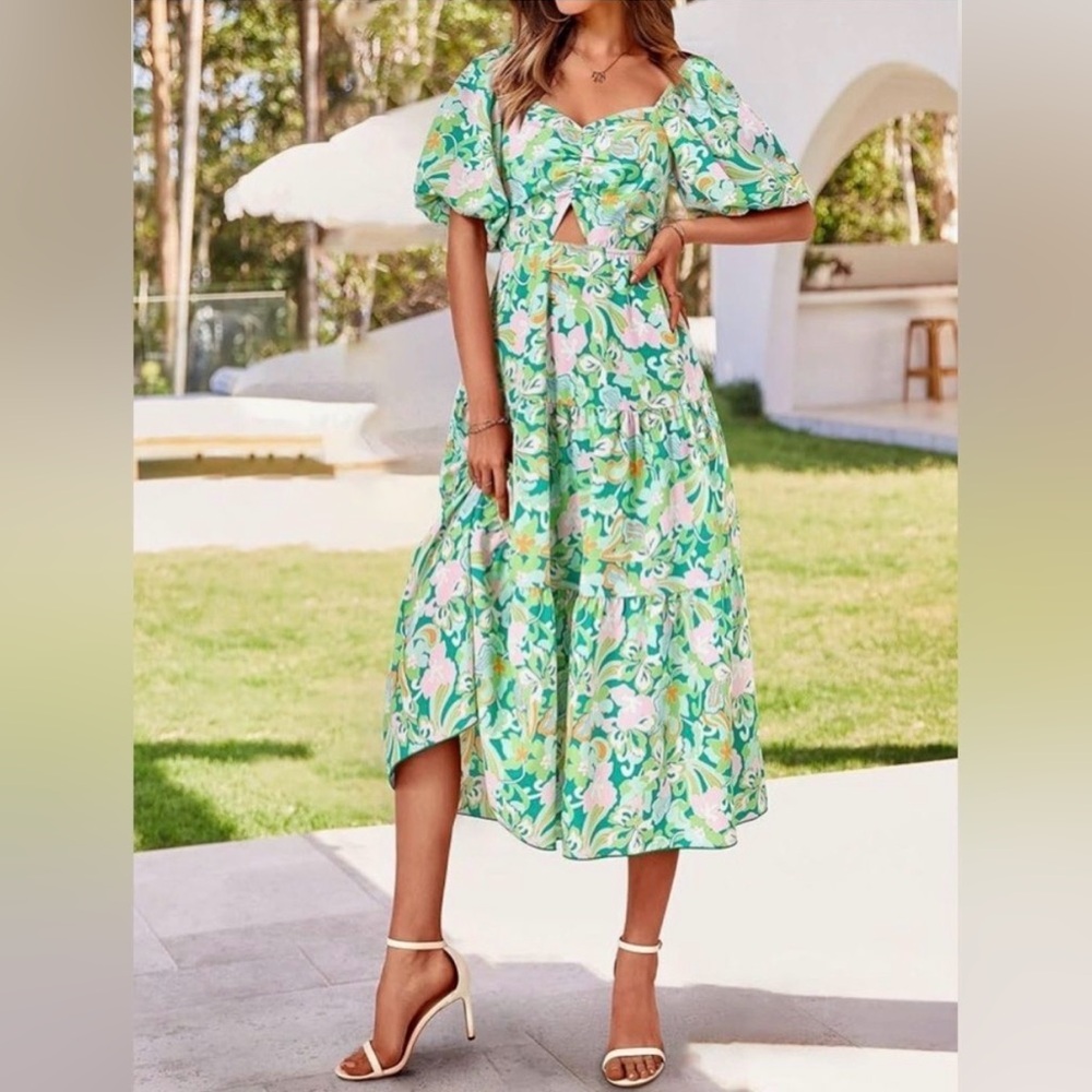 Green Floral Midi Dress with Puff Sleeves and Sweetheart Neckline - Picture 2 of 13